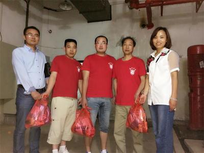炎夏送清涼，關(guān)懷沁人心——?jiǎng)恿εc維修中心為水電一線員工發(fā)放夏季勞保用品